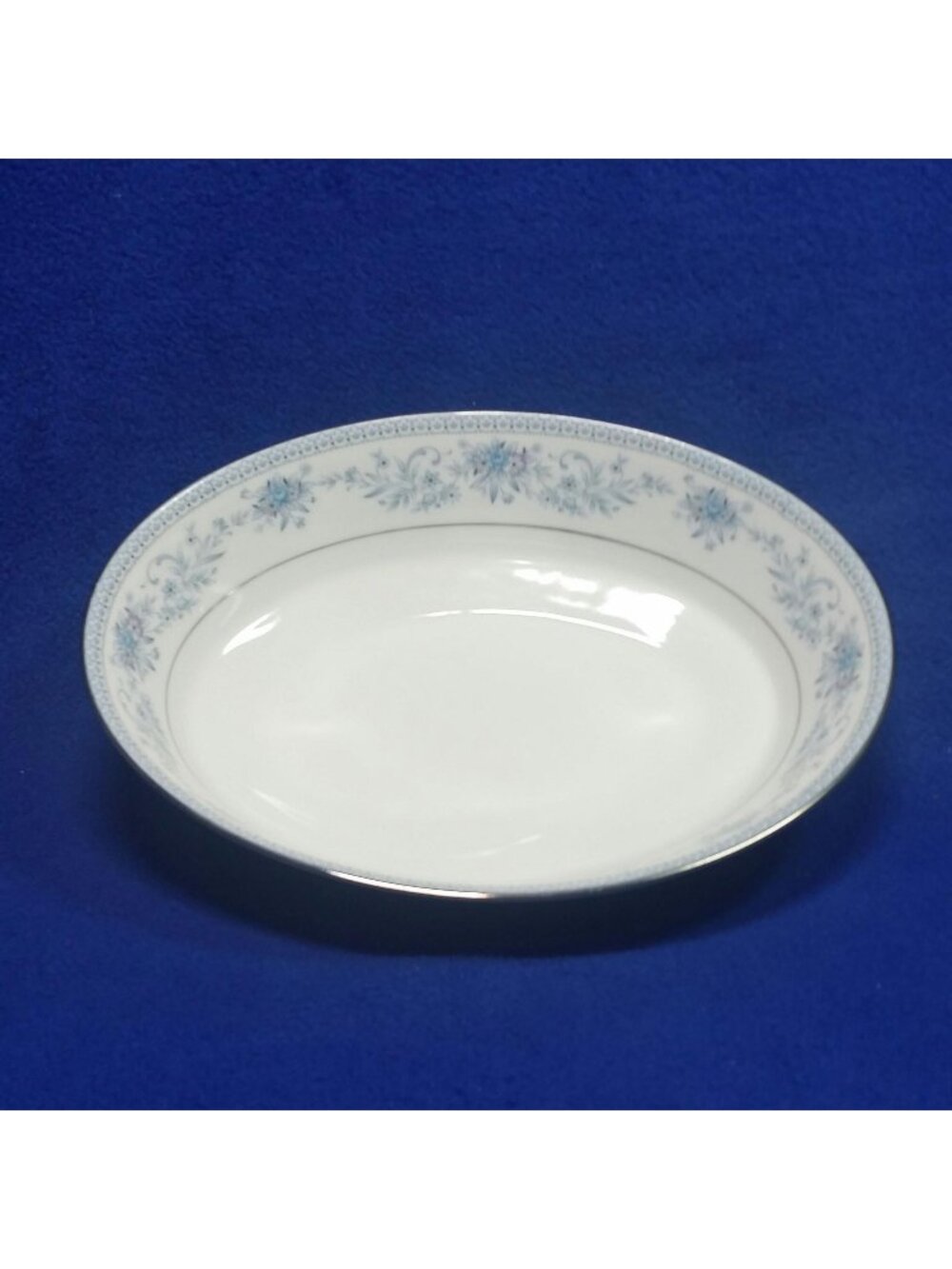 Noritake Blue Hill Oval Serving Vegetable Bowl 9" Pattern 2482 Cottagecore